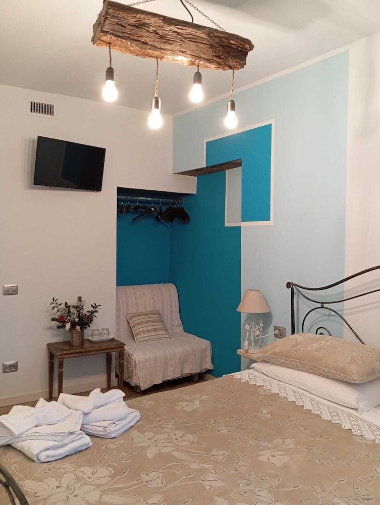 Roncola B&B L'Antica Corte Comfort Room, Private Bathroom, Courtyard View 5