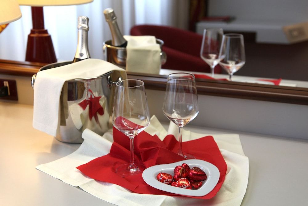 Hotel Maxim Classic Double or Twin Room 8