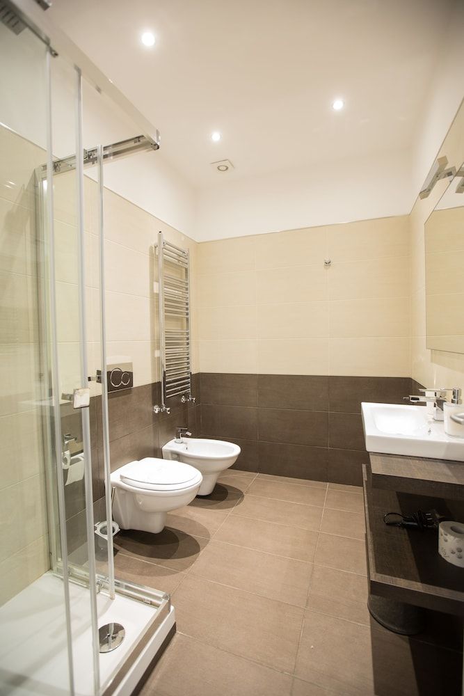 undefined Vatican City Relais 6