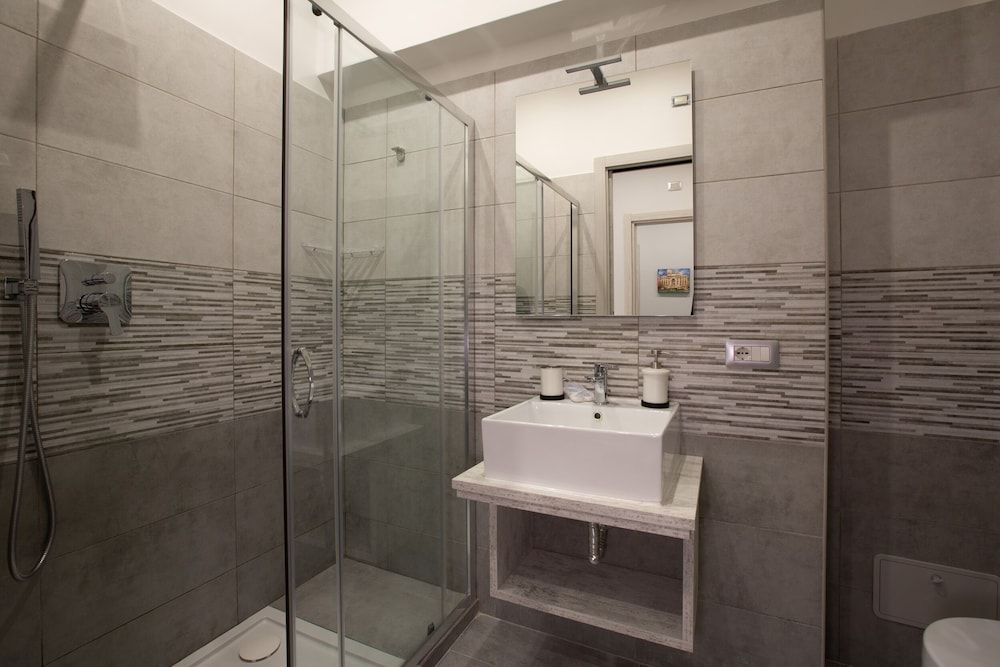 Vatican City Relais Deluxe Double Room 21