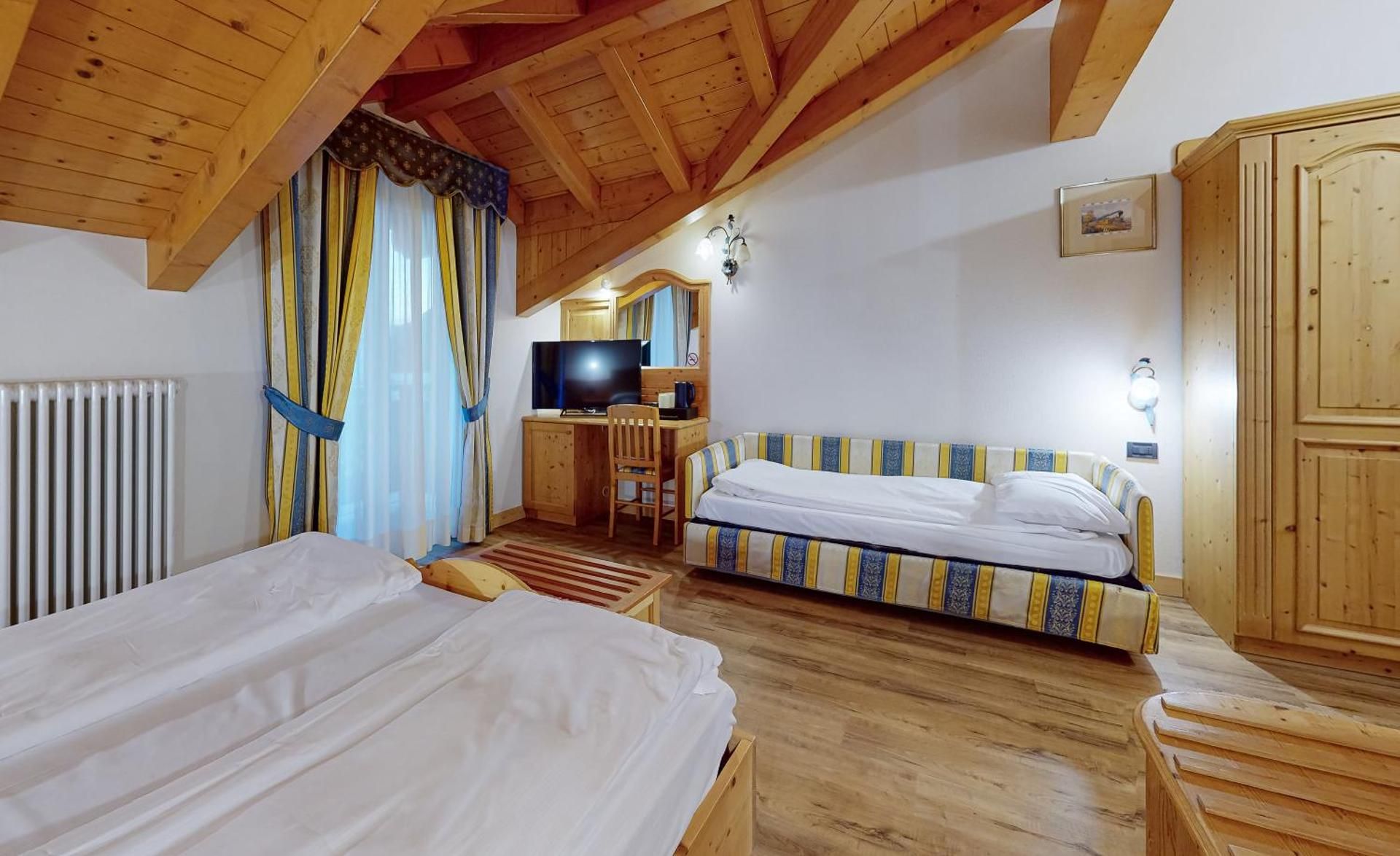 Triple Room with Balcony
