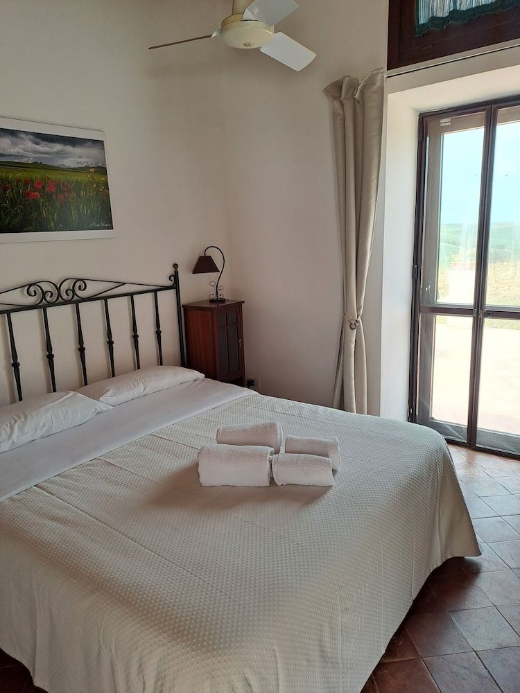 Fattoria Manostalla Classic Double or Twin Room 2