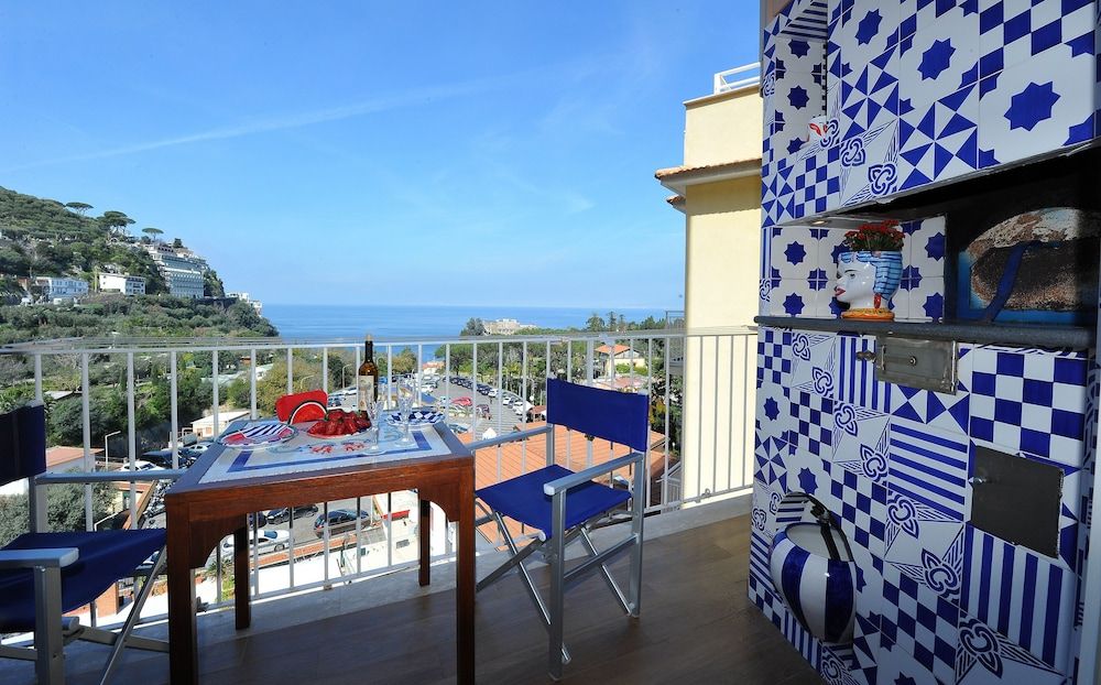 Maison Lauren Deluxe Suite 4