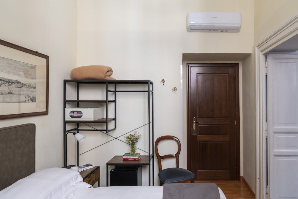 Hotel Scalinata di Spagna Economy Double or Twin Room 13
