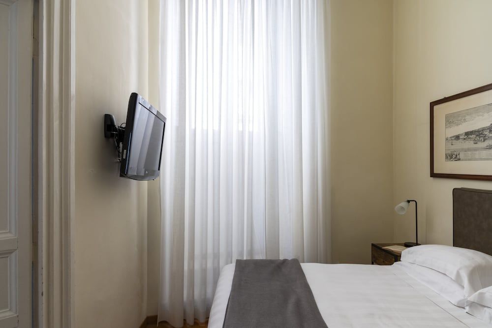 Hotel Scalinata di Spagna Economy Double or Twin Room 14