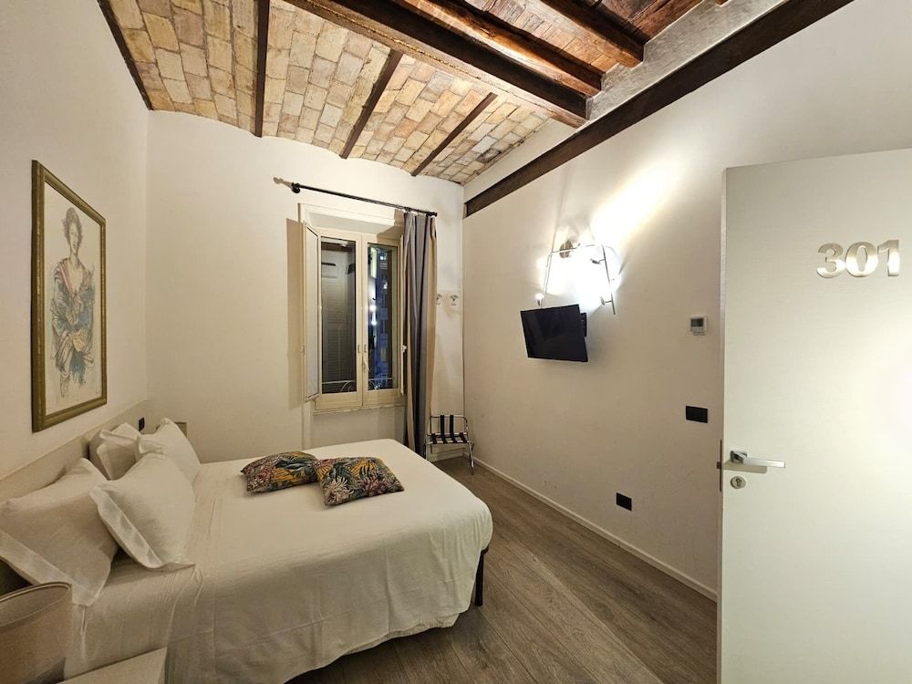 undefined Giuturna Boutique Hotel 5