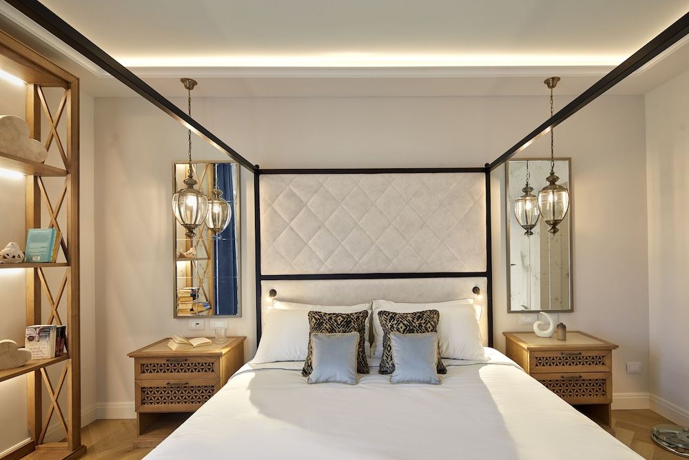 Panoramic Suite, Lake View (Prestige)