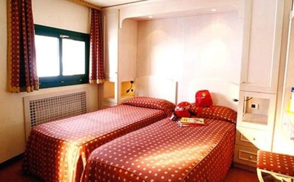 Double Room Single Use