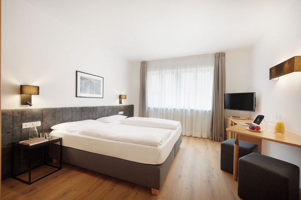 Hotel Goldene Rose Standard Double Room Single Use 3