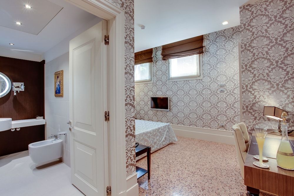 undefined Hotel Moresco 7