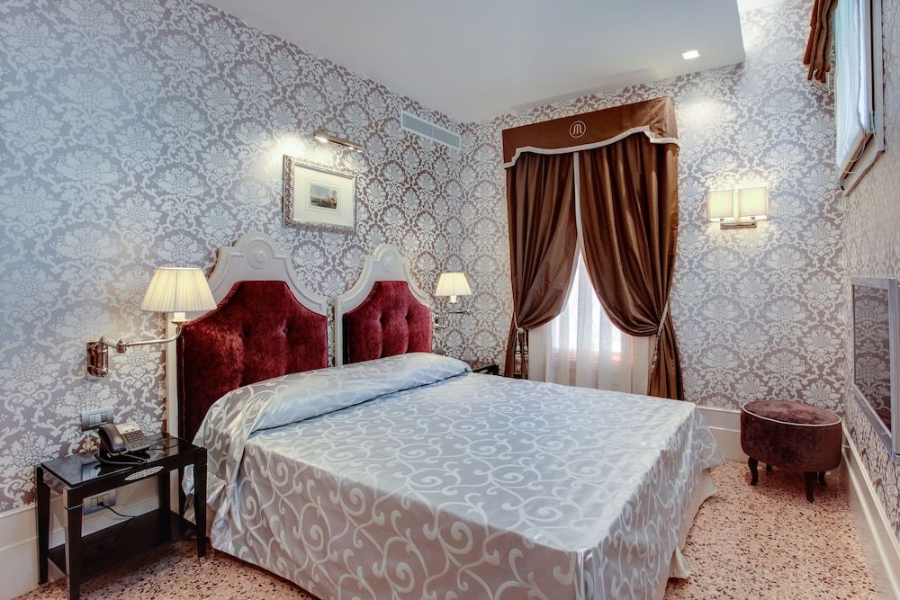 undefined Hotel Moresco 2