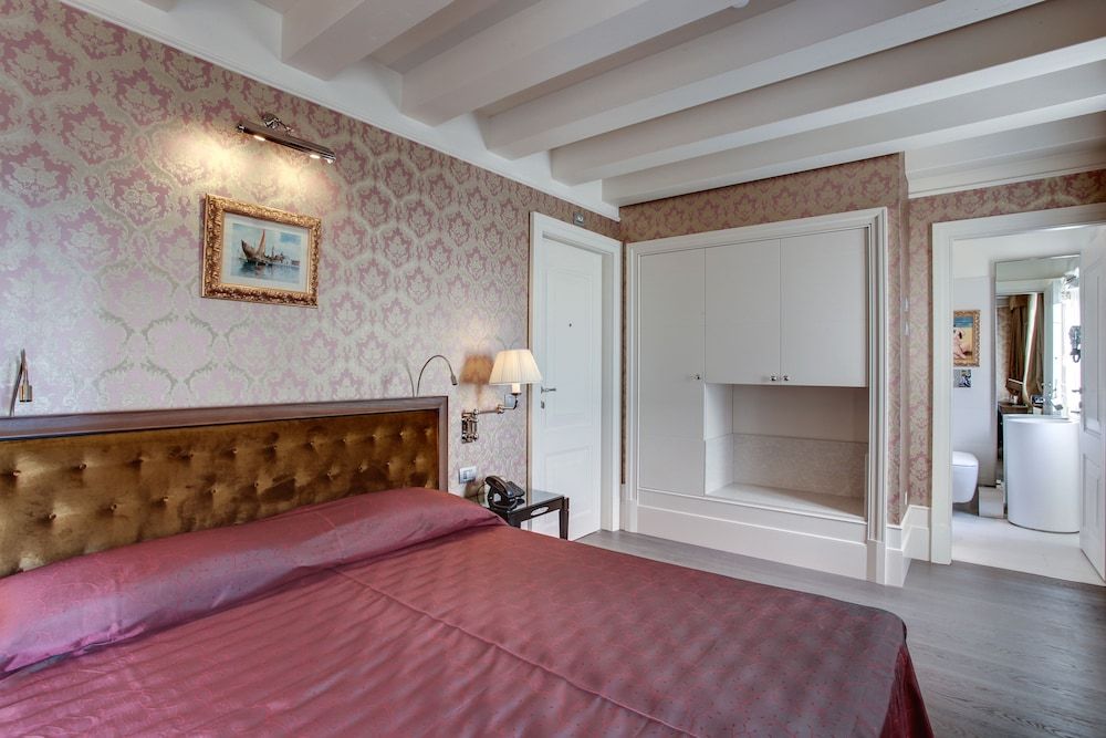 undefined Hotel Moresco 6