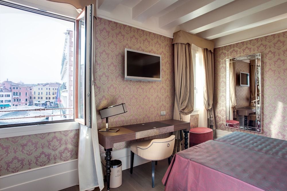 undefined Hotel Moresco