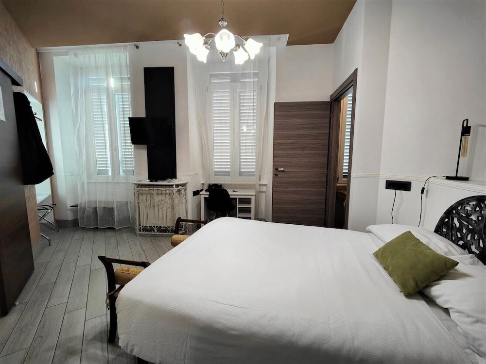 Single Apartment