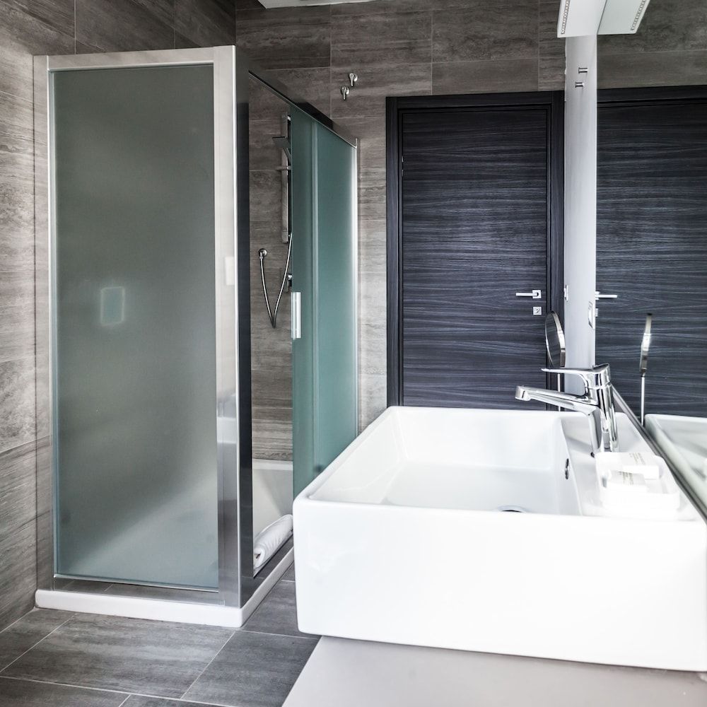 undefined M2M Made To Measure 6