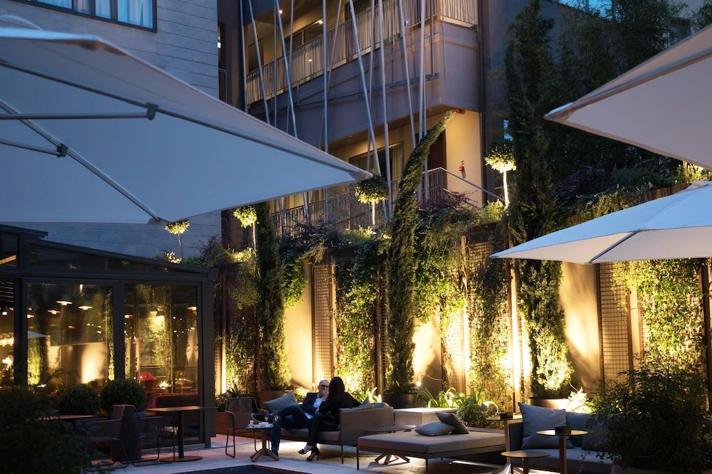 undefined Fifty House Cellini 2