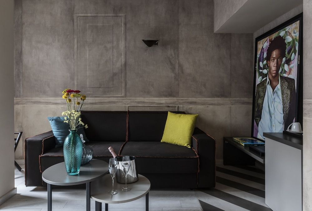 Fifty House Cellini Junior Suite 6