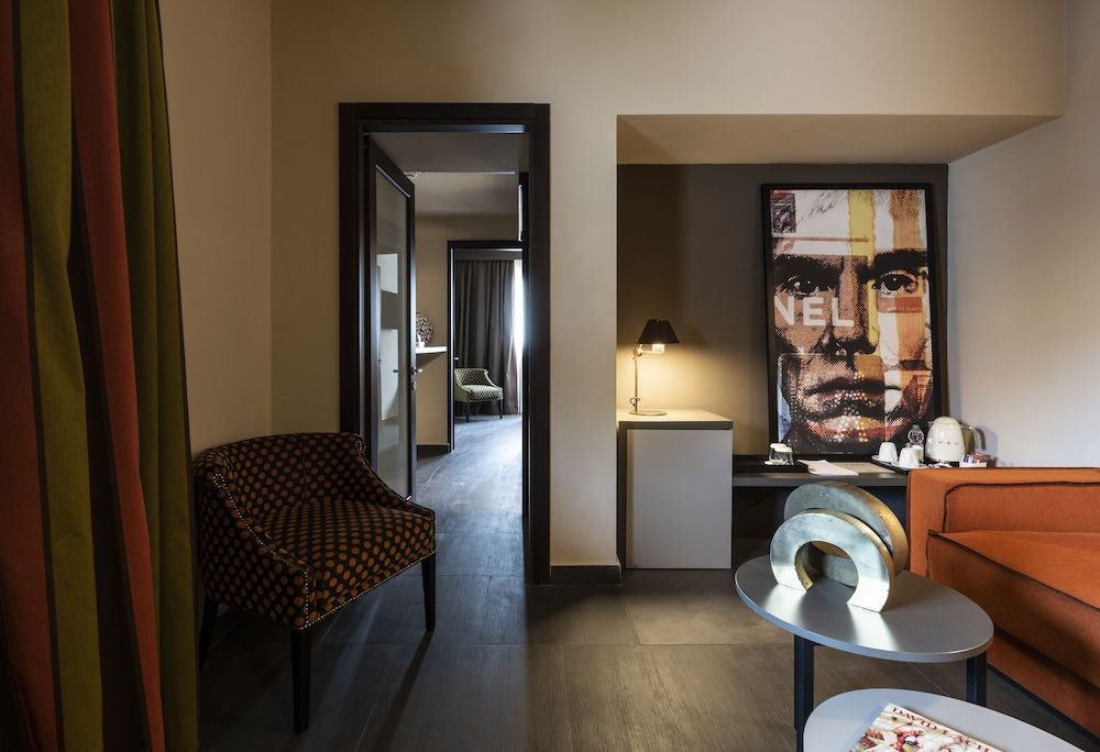 Fifty House Cellini Junior Suite 3