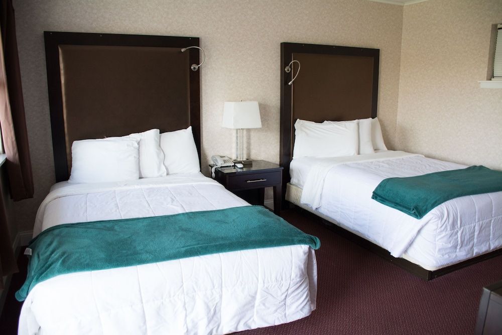 Atlantic Inn & Suites Double Room 6
