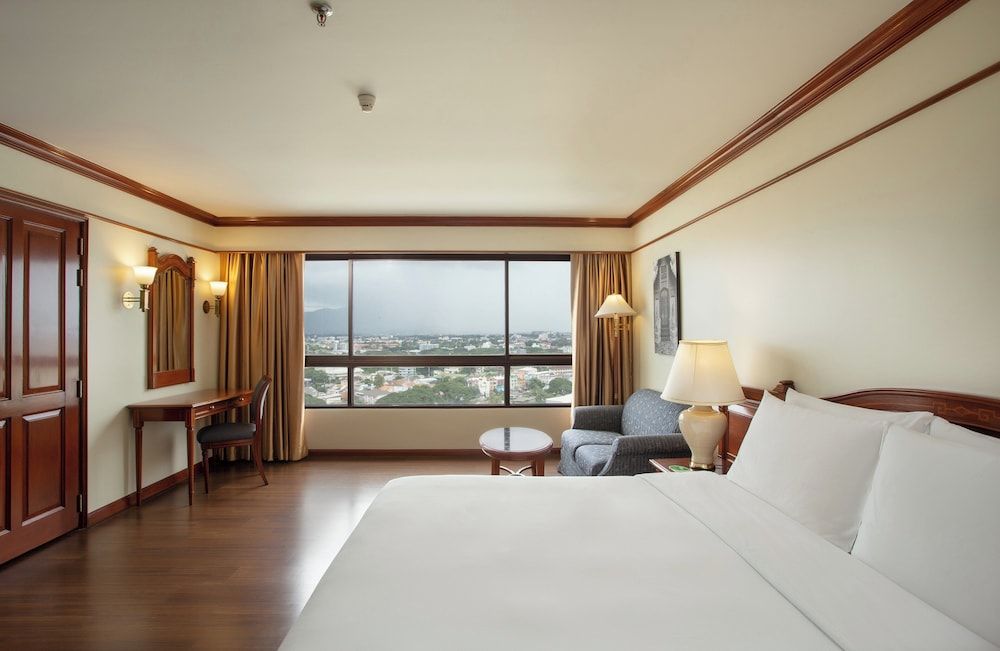 undefined Centara Riverside Hotel Chiang Mai 3