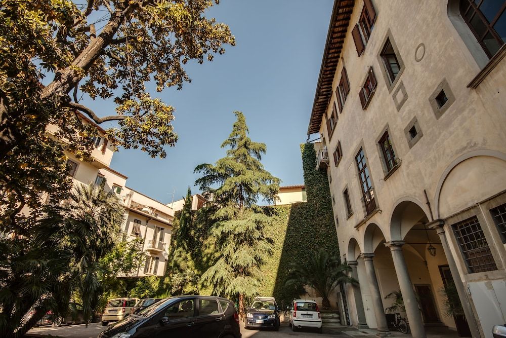 undefined Residenza d'Epoca Borgo Albizi 6