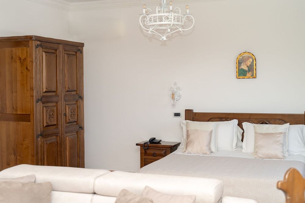 Basic Double Room (Suite Le Dolci Colline)