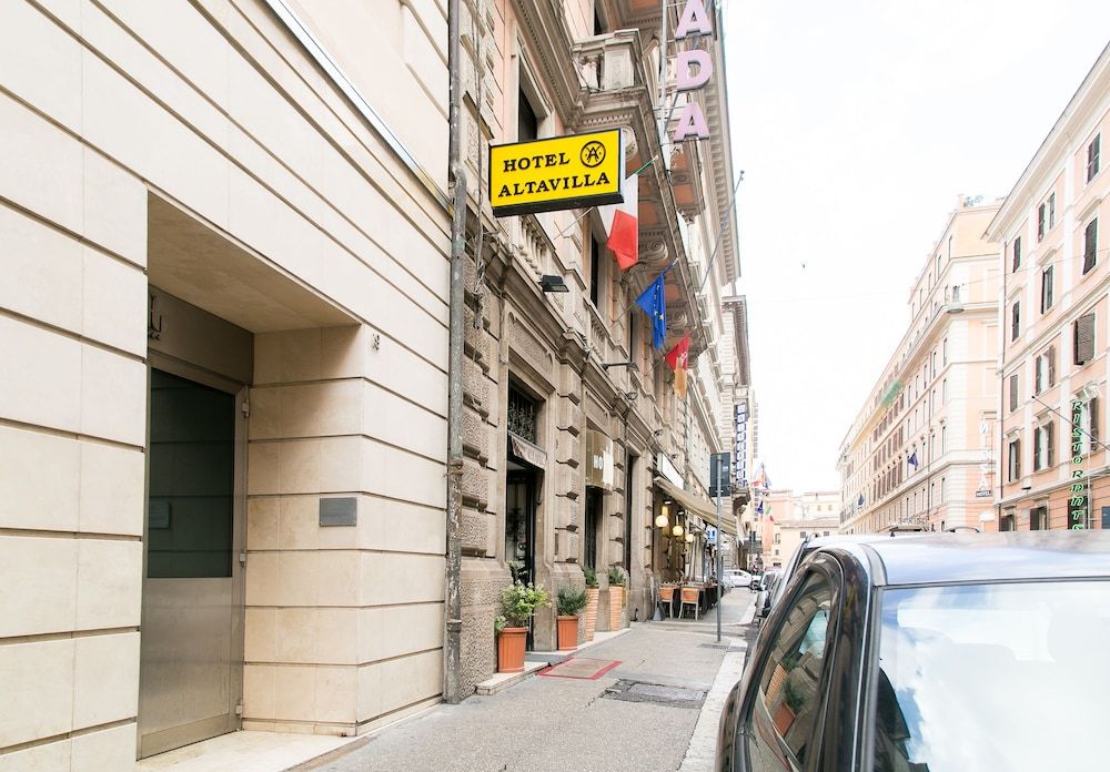 undefined Hotel Altavilla 9 7