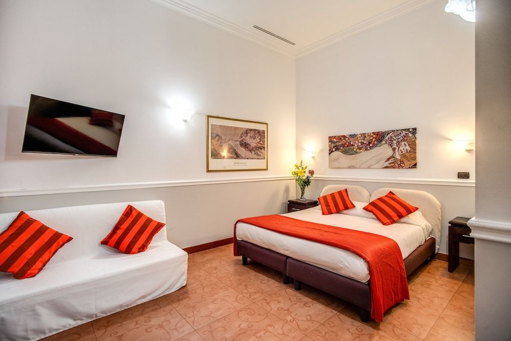 undefined Everest Inn Rome 4