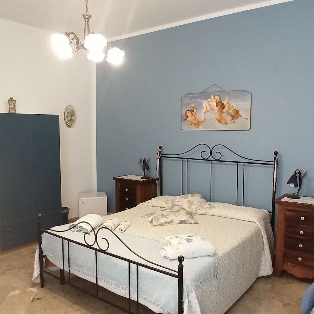 B&B Le Quattro Stagioni Standard Double or Twin Room, Shared Bathroom 2