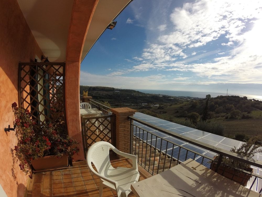 I Cardinali Triple Room 4