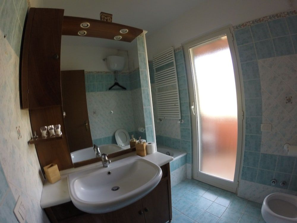 I Cardinali Triple Room 6