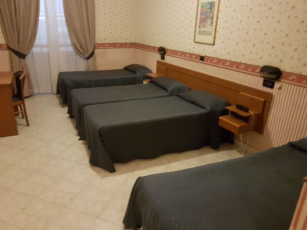 undefined Hotel Demetra Capitolina 10