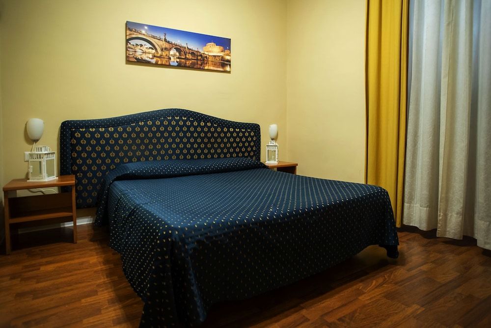 Sole e Luna Bed & Breakfast Double Room, Private Bathroom 4