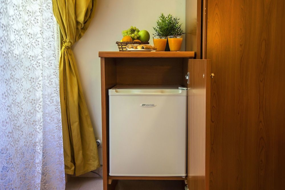 Sole e Luna Bed & Breakfast Triple Room, Private Bathroom 5