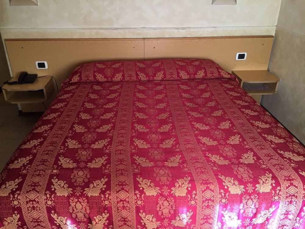 undefined Hotel Nettuno 3