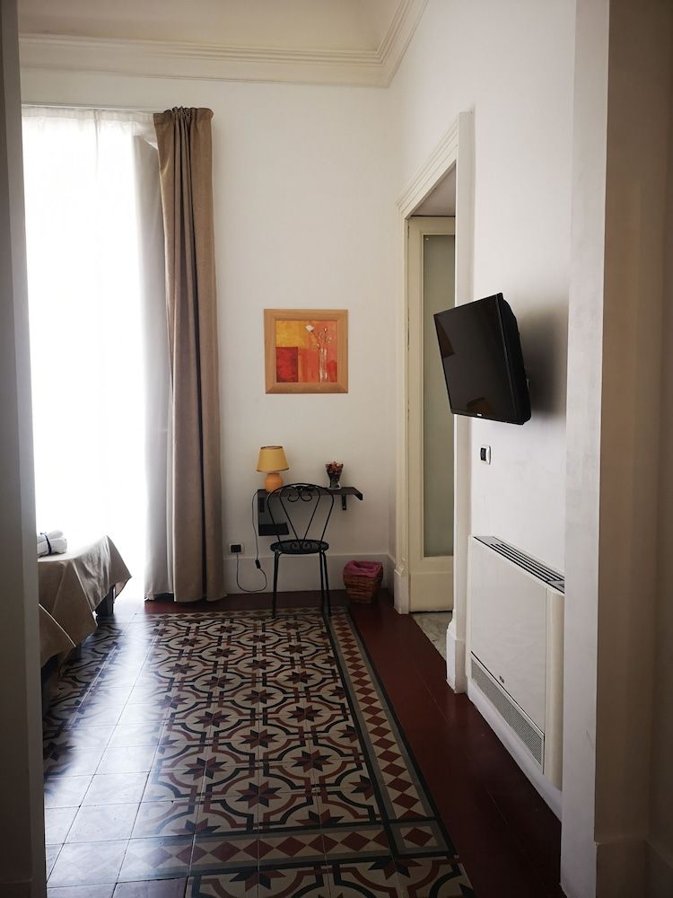 Hotel Valentino Junior Suite 4