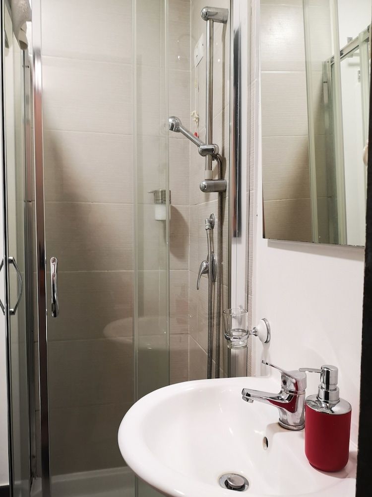 Hotel Valentino Comfort Triple Room 5