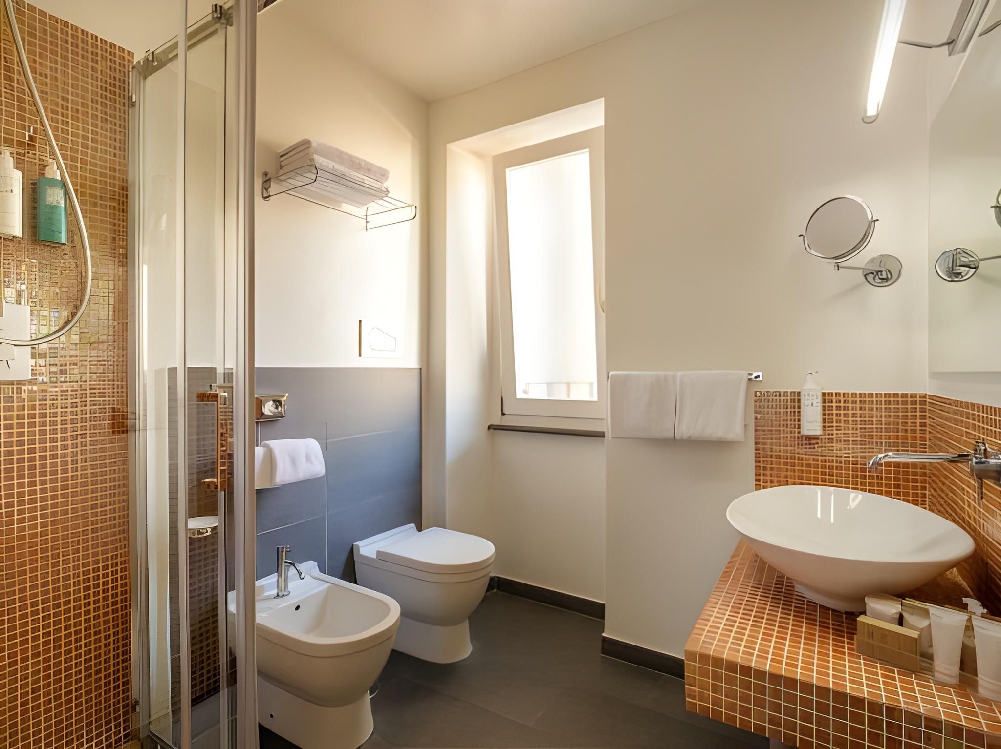Double or Twin Room - Annex Building - Via del Corso 75 - Non-Smoking