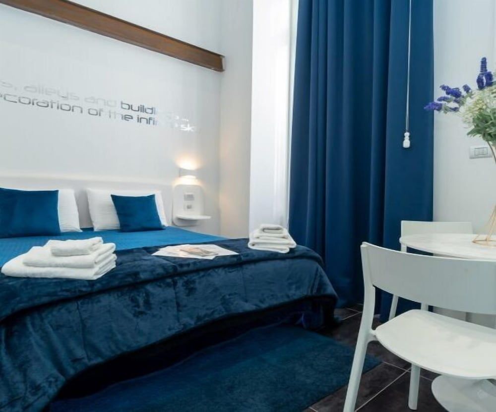 undefined B&B Skyhouse Chiaia 4