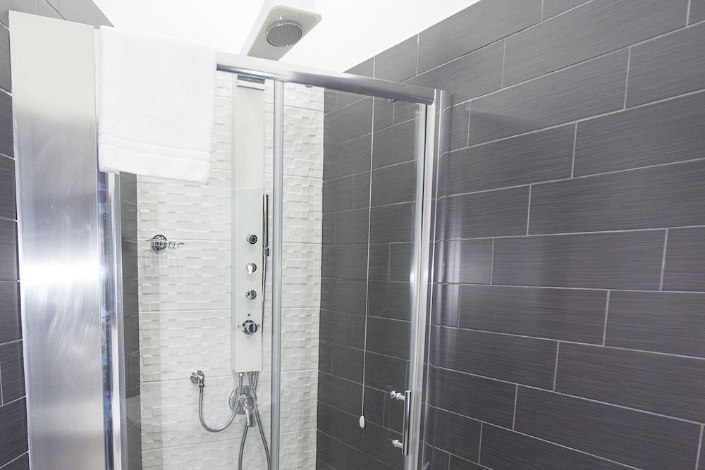 undefined Napoli Garibaldi Square 9