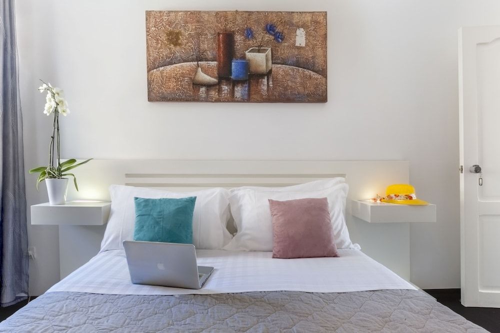 Hotel Herculaneum Standard Triple Room 3