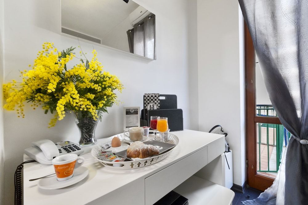 Hotel Herculaneum Superior Quadruple Room 4