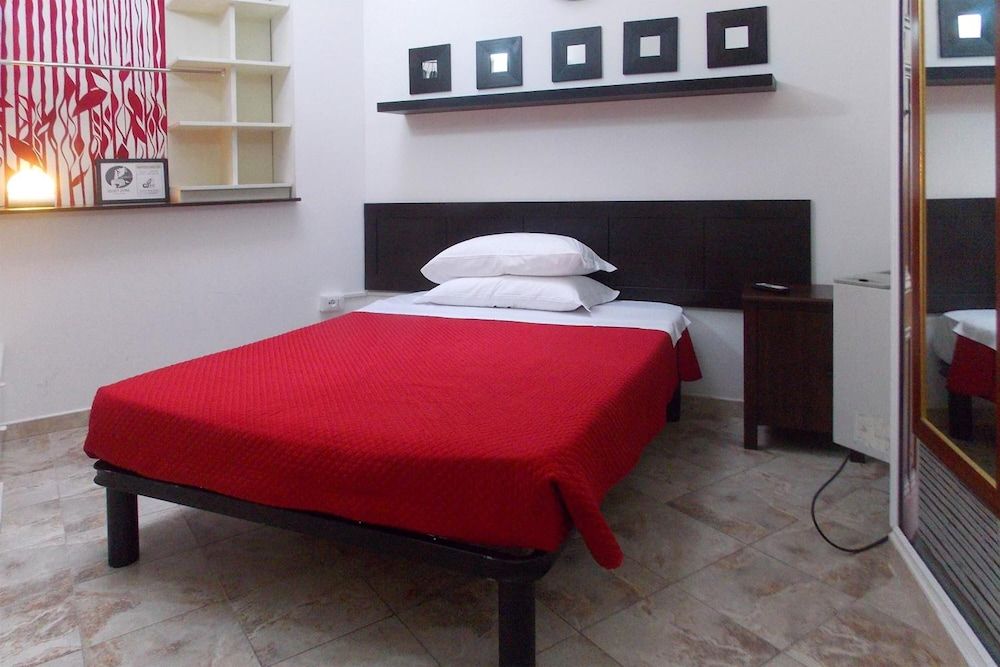 undefined Hostel Colours 3