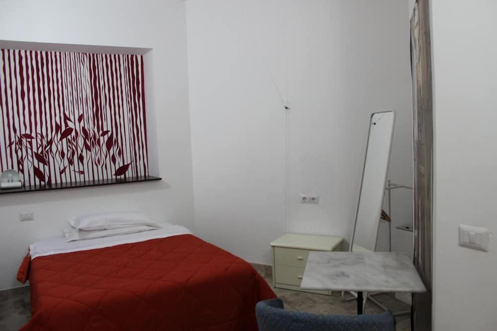 undefined Hostel Colours 10