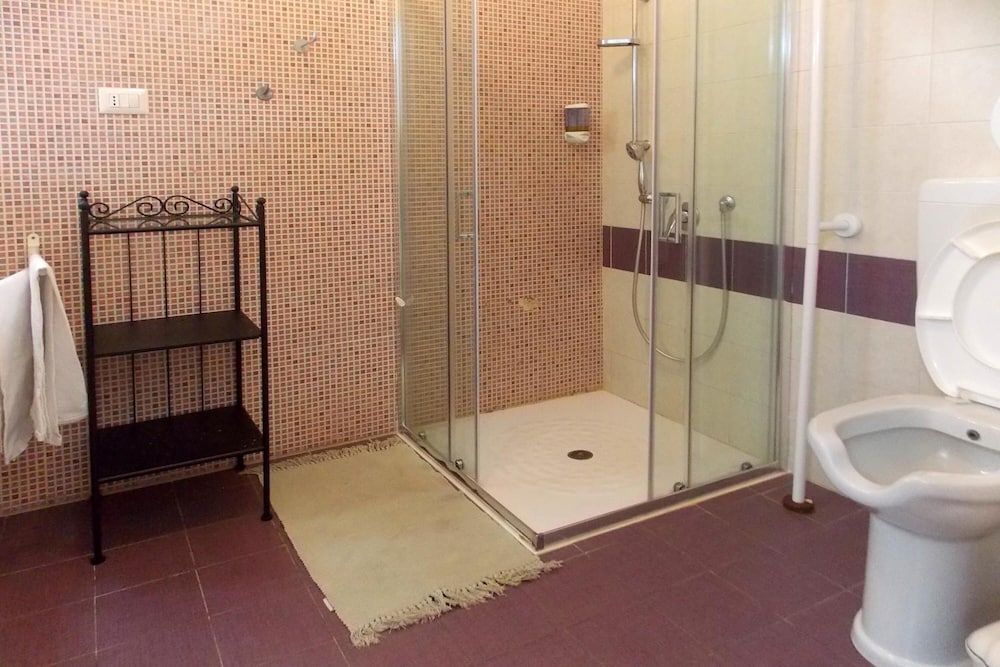 Hostel Colours Triple Room 8