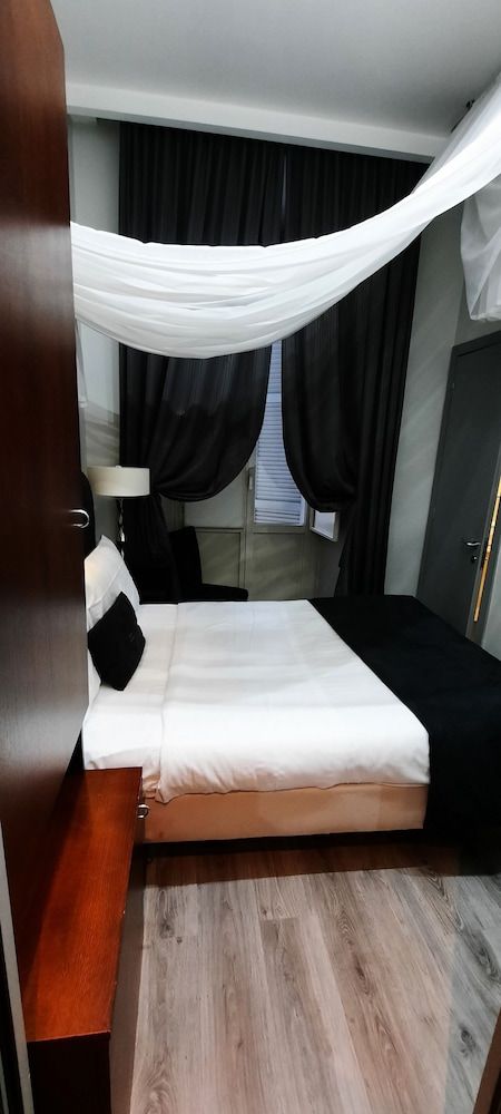 Hotel Giuggioli Economy Double Room 10