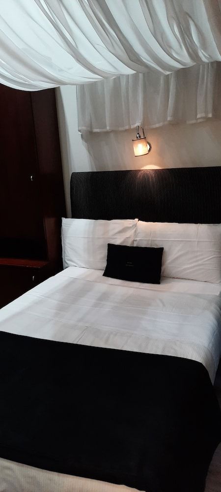 Hotel Giuggioli Economy Double Room 14