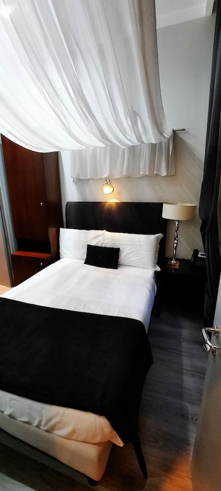 Hotel Giuggioli Economy Double Room 13