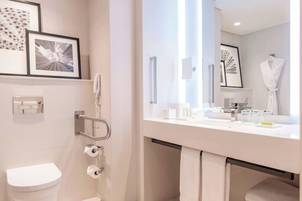 Le Royal Meridien Beach Resort And Spa Deluxe Room, Non Smoking (Balcony) 5