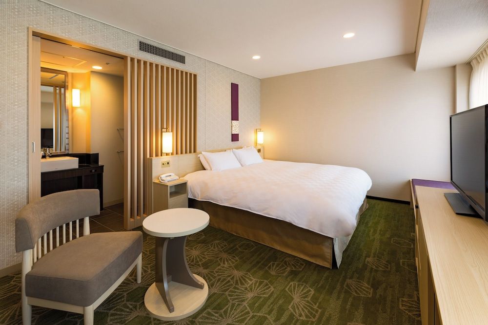 Deluxe Room with King Bed